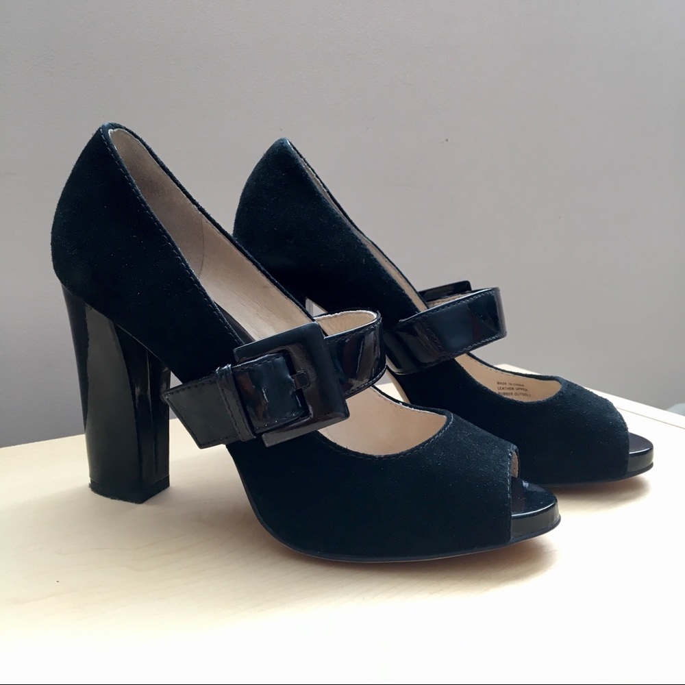 Michael Kors Women’s black leather heels size 6